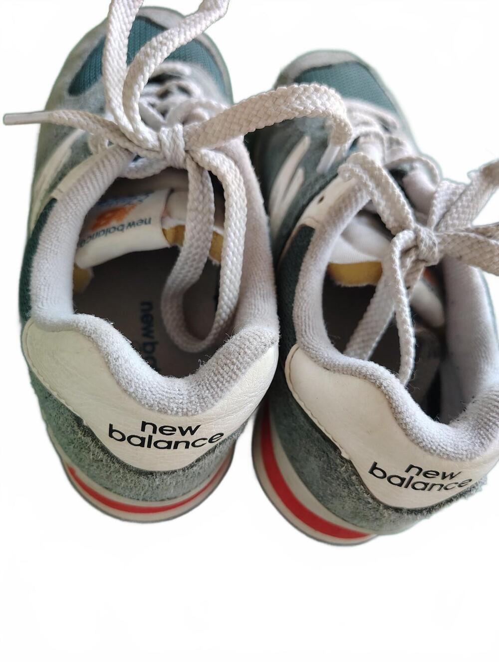 New Balance The Classic 574 Kids Shoes - Picture 4 of 8